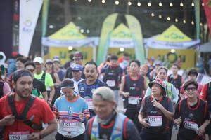 BIB: 
                            <button type="button" onclick="openModal(19554374)" class="btn btn-primary btn-sm float-right btn-popup" data-toggle="modal" data-target=".modal-high-quality">
                        <i class="fas fa-shopping-cart"></i> Add to Cart
                    </button>
                                            <button type="button" onclick="isThisMe(19554374, true)" class="btn btn-success btn-sm float-right btn-popup btn-isme hidden" data-toggle="tooltip" data-placement="bottom" title="นี่คือรูปของคุณใช่ไหม คลิกที่นี่เพื่อเอาเข้าอัลบั้ม">
                        <i class="fas fa-plus"></i> Add to album
                    </button>
                    <button type="button" onclick="isThisMe(19554374, false)" class="btn btn-warning btn-sm float-right btn-popup btn-isnotme hidden">
                        <i class="fas fa-ban"></i> Remove from album
                    </button>